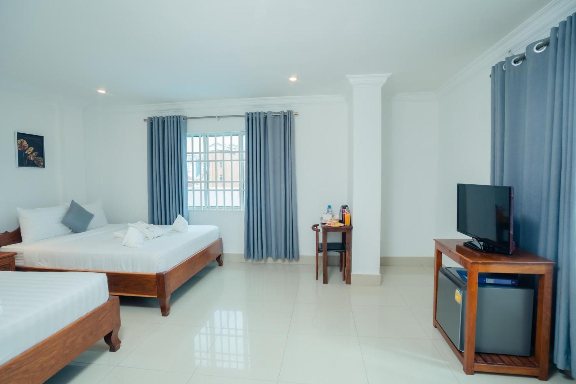 פנום פן White Corner Hotel מראה חיצוני תמונה