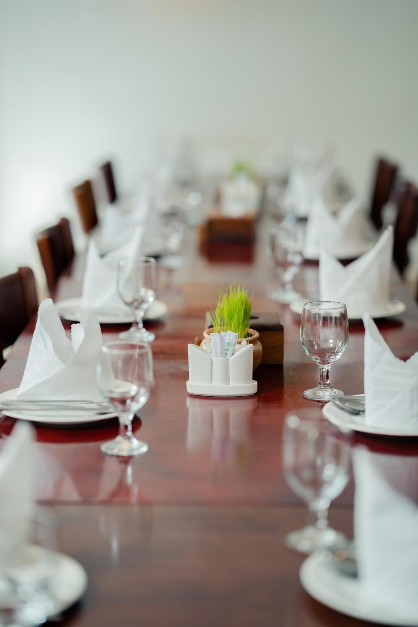 פנום פן White Corner Hotel מראה חיצוני תמונה
